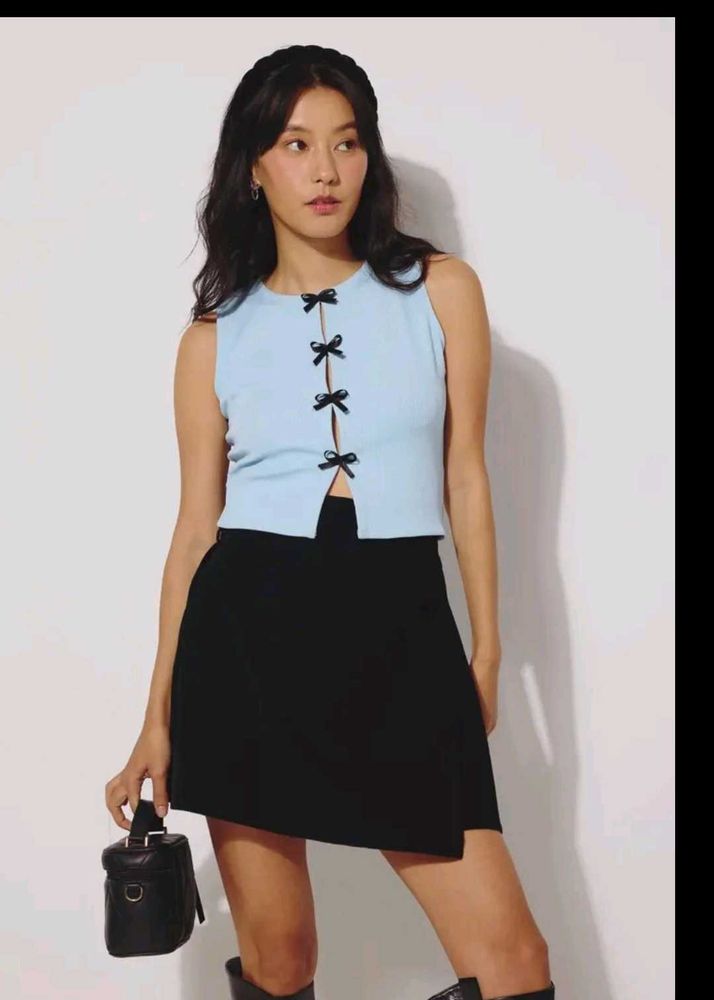 Cute Bow Tie Front Sleeveless Top