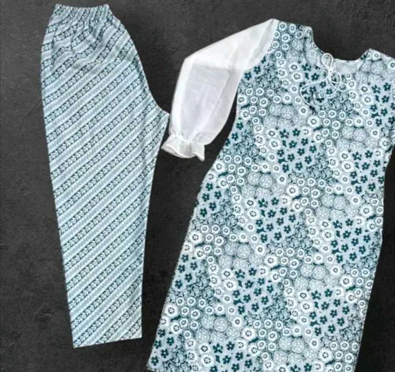 Elegant Floral Print Kurta with Pants