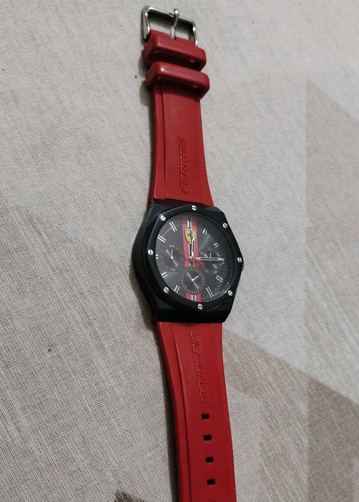 A multifunction dial SF quartz watch