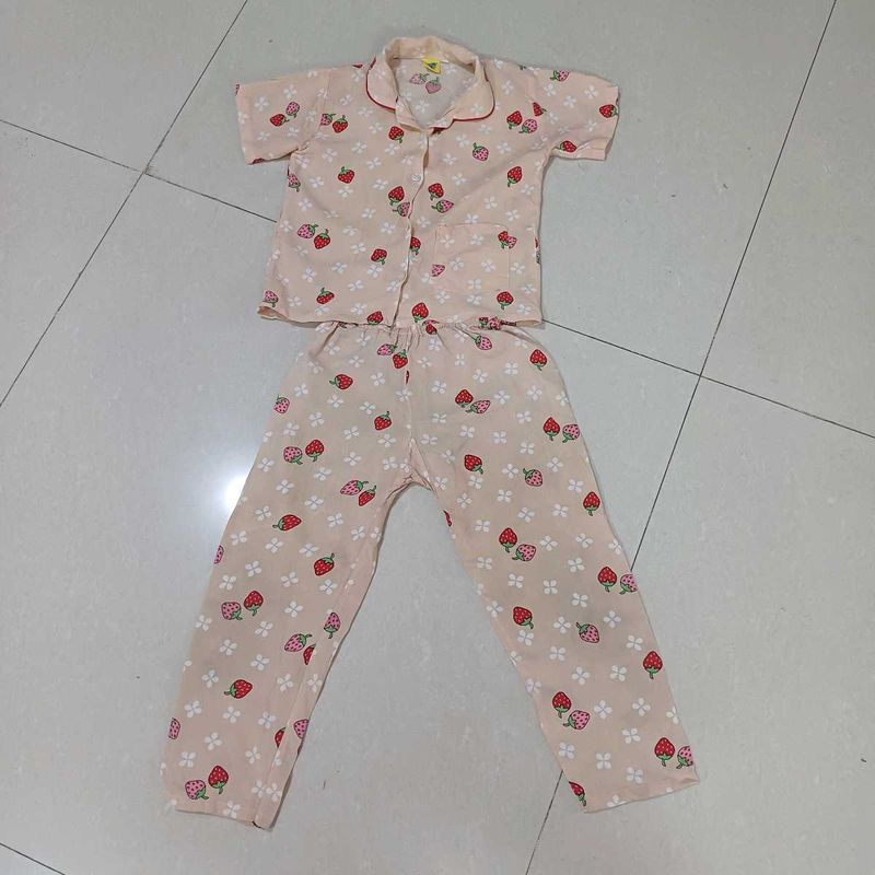 Strawberry Print Pure Cotton Night Suit. 4-6 yrs