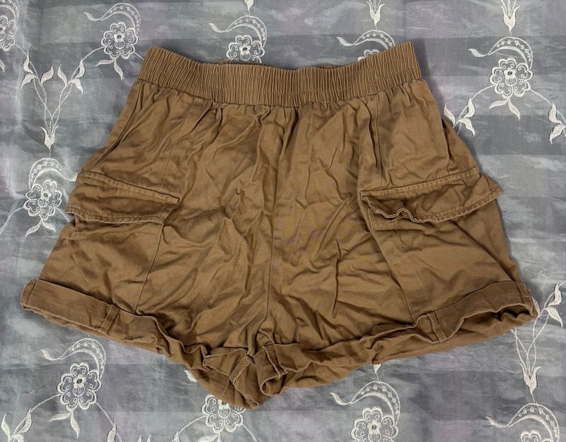 khaki Mini pants