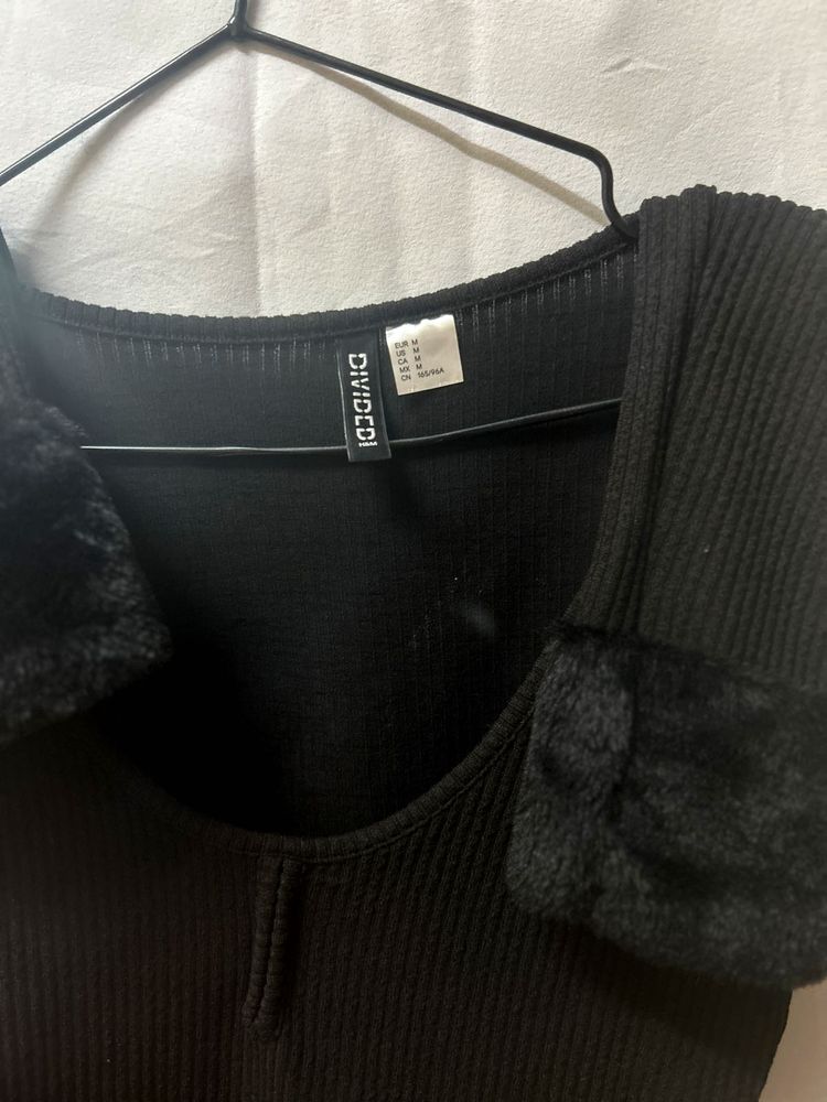 H&amp;M Divided Ribbed Top