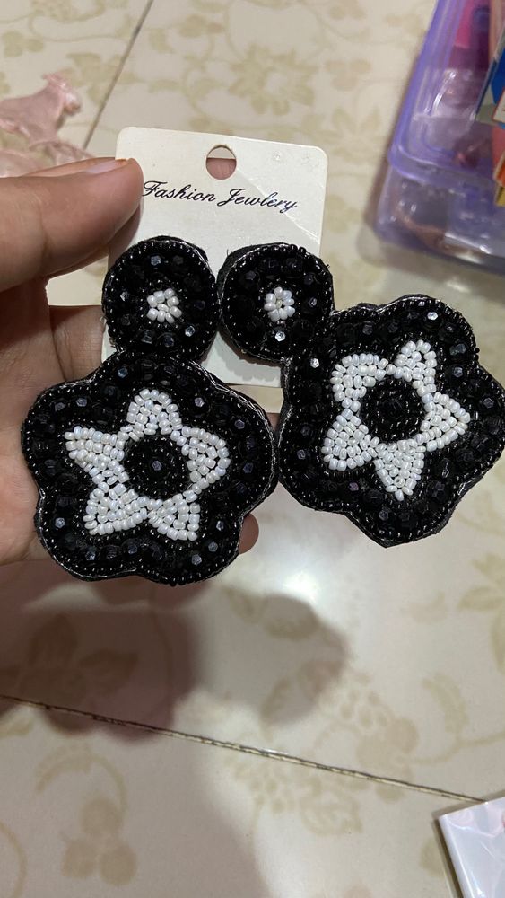 Earings