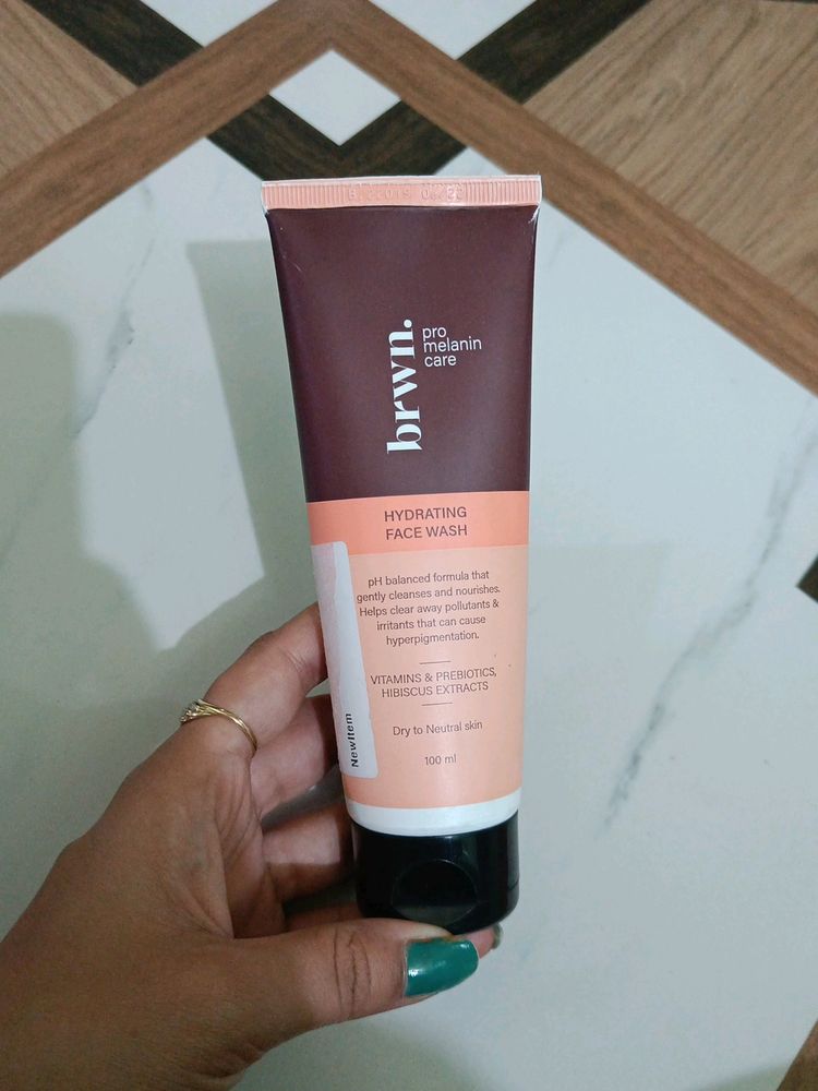 Brown Hydrating Face Wash