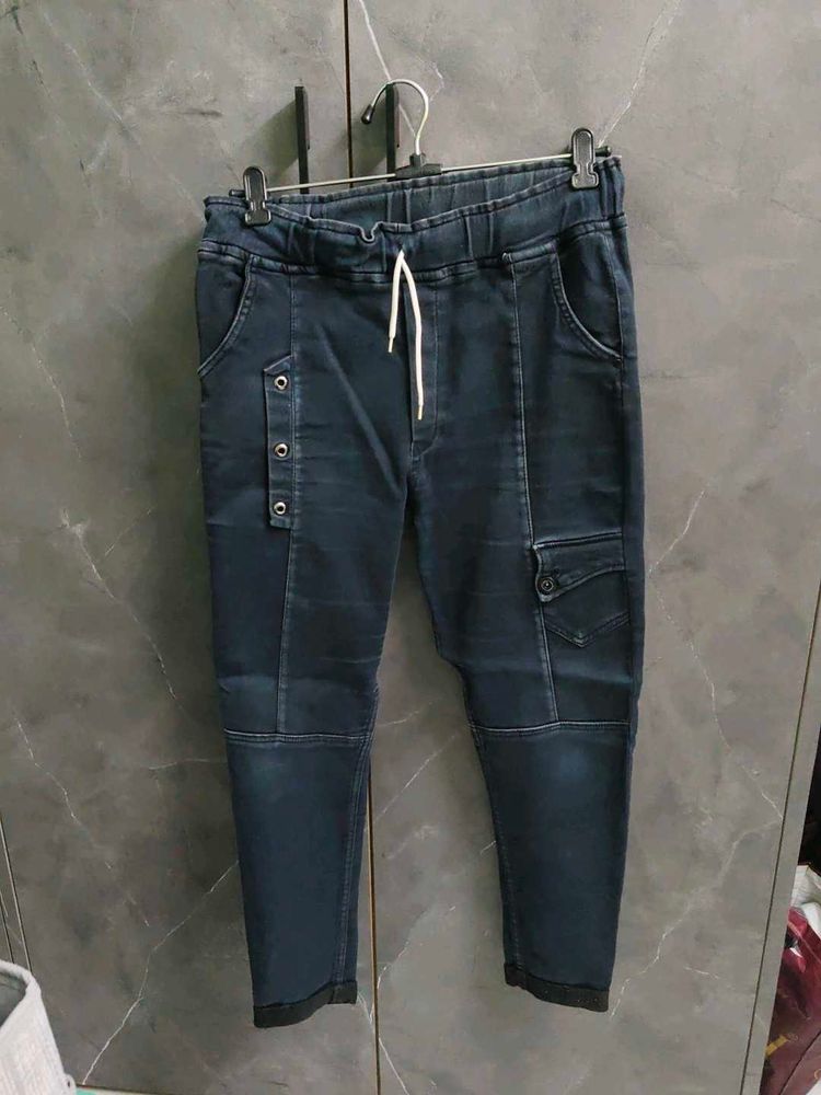 Stylish Dark Wash Cargo Jeans