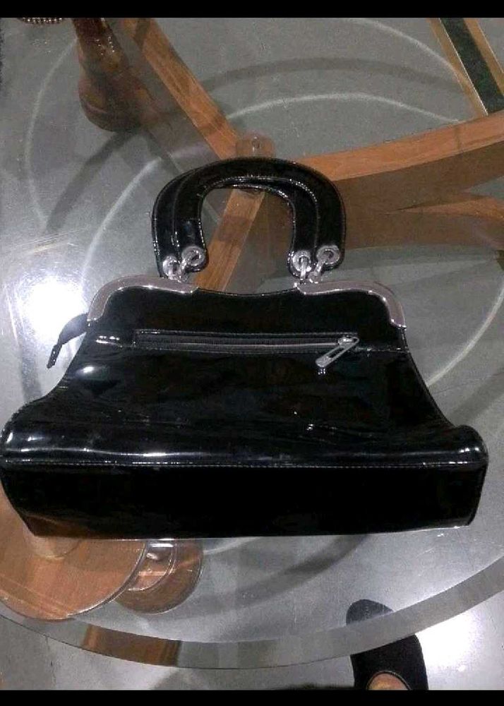 Stylish Black Handbag leather purse