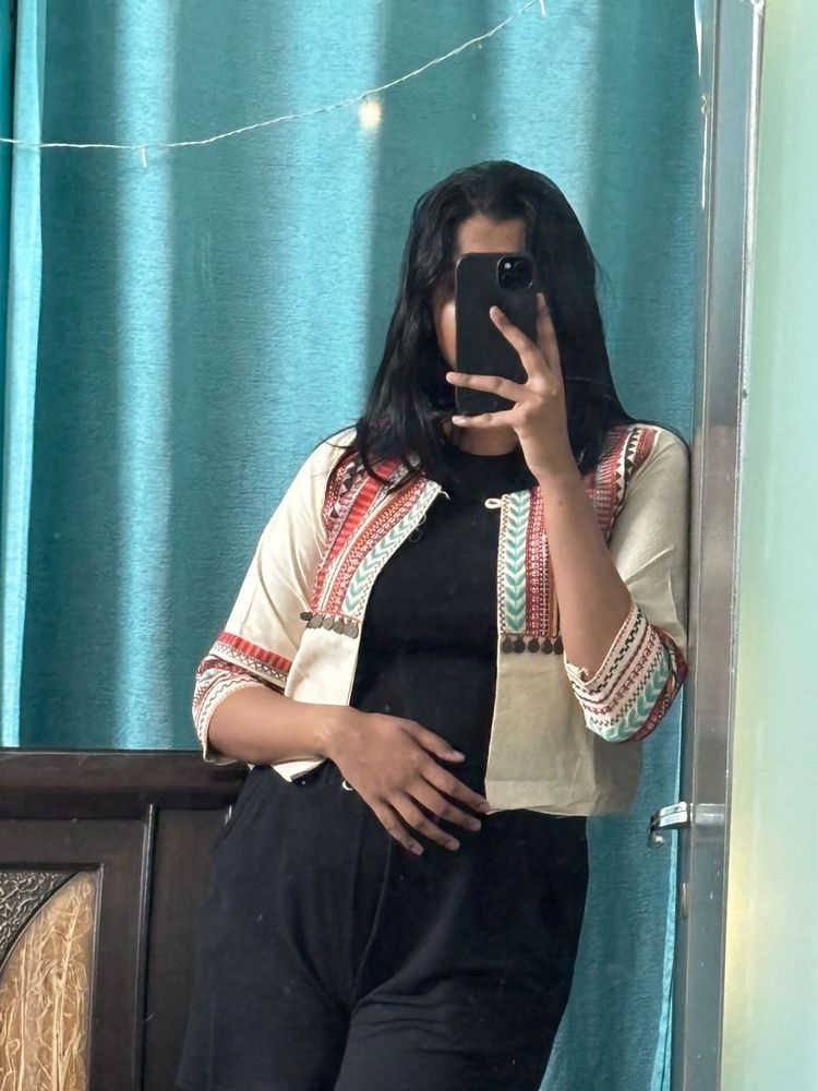 Embroidered Cropped Jacket