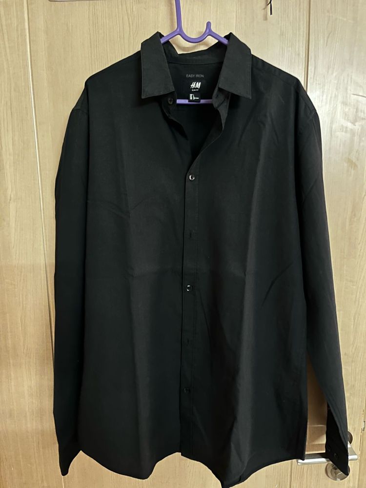 Classic Black H&amp;M Men's Shirt