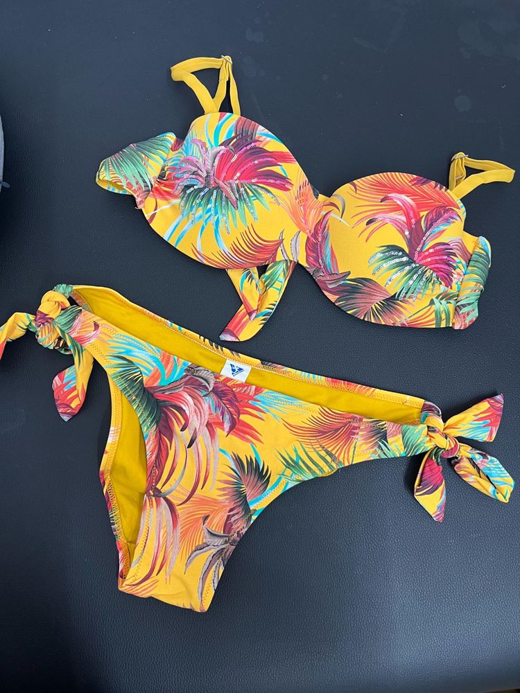 Tropical Print Bikini Set