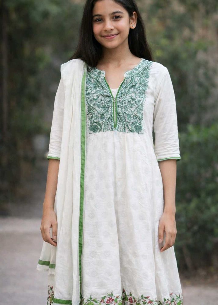 Embroidered Kurta Top with duppata