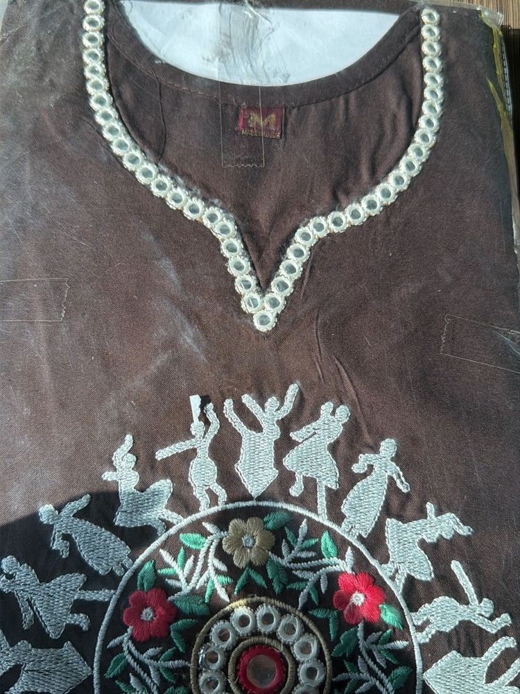 Embroidered Kurta with Mirror short Work