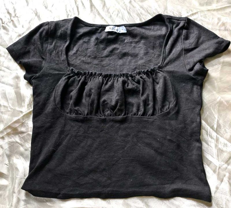 AIlY BLACK RUCHED TOP