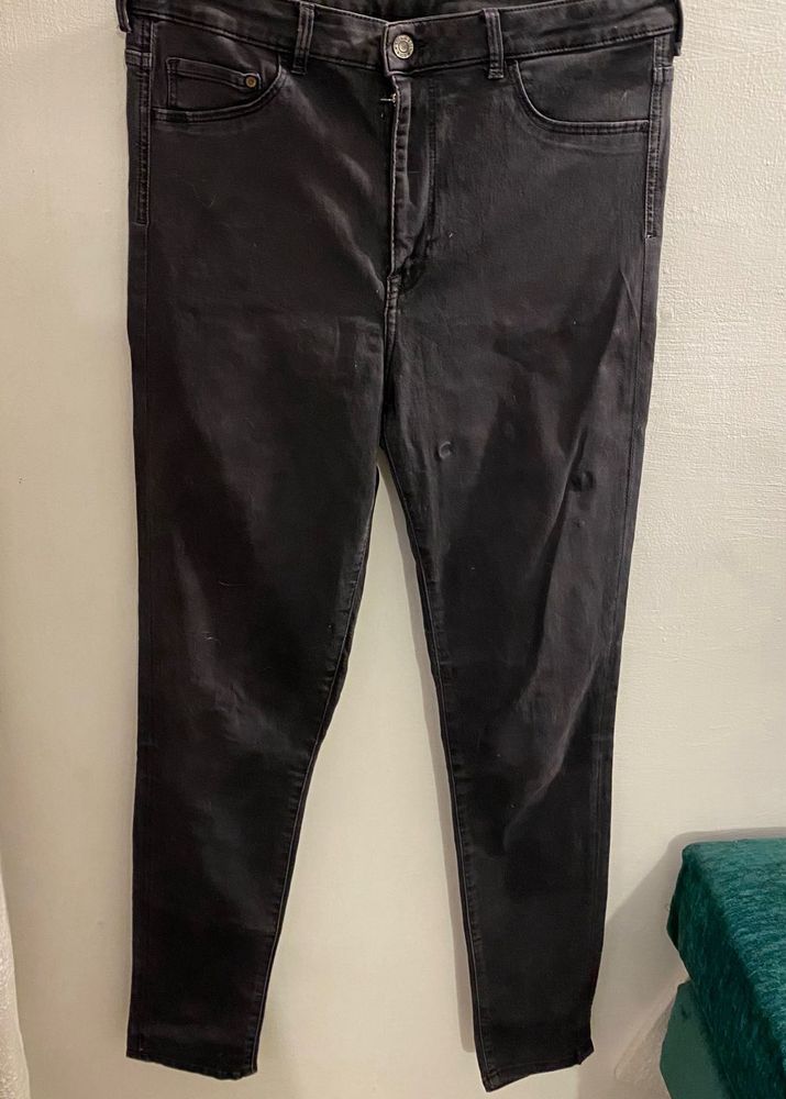 Black Skinny Jeans