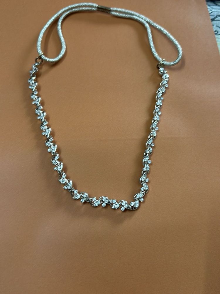 Elegant Rhinestone Necklace