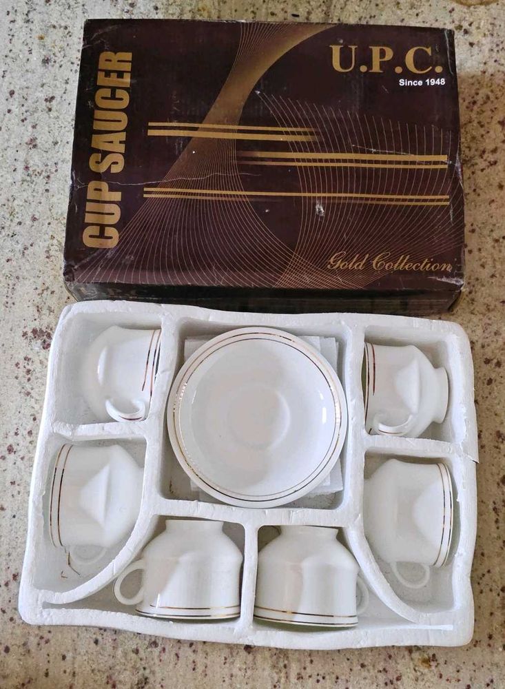 UPC Gold Collection Cup Saucer Set