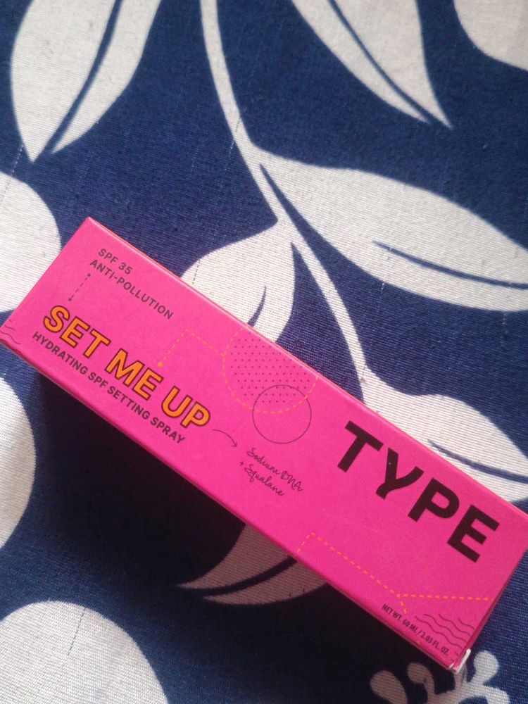 Type Set me up SPF Setting Spray