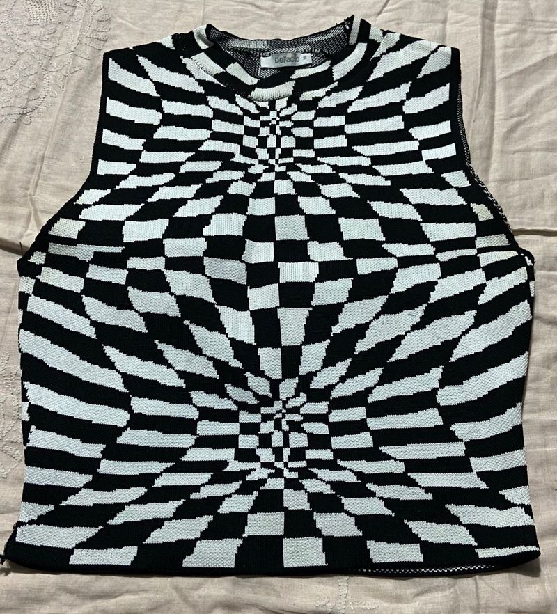 Op Art Sleeveless Top