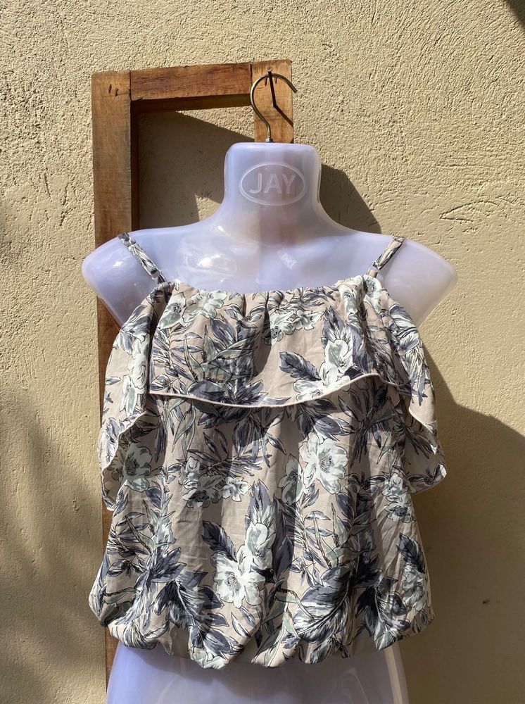 Floral Ruffle Crop Top