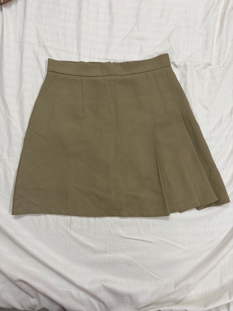 Classic Khaki Pleated Skirt