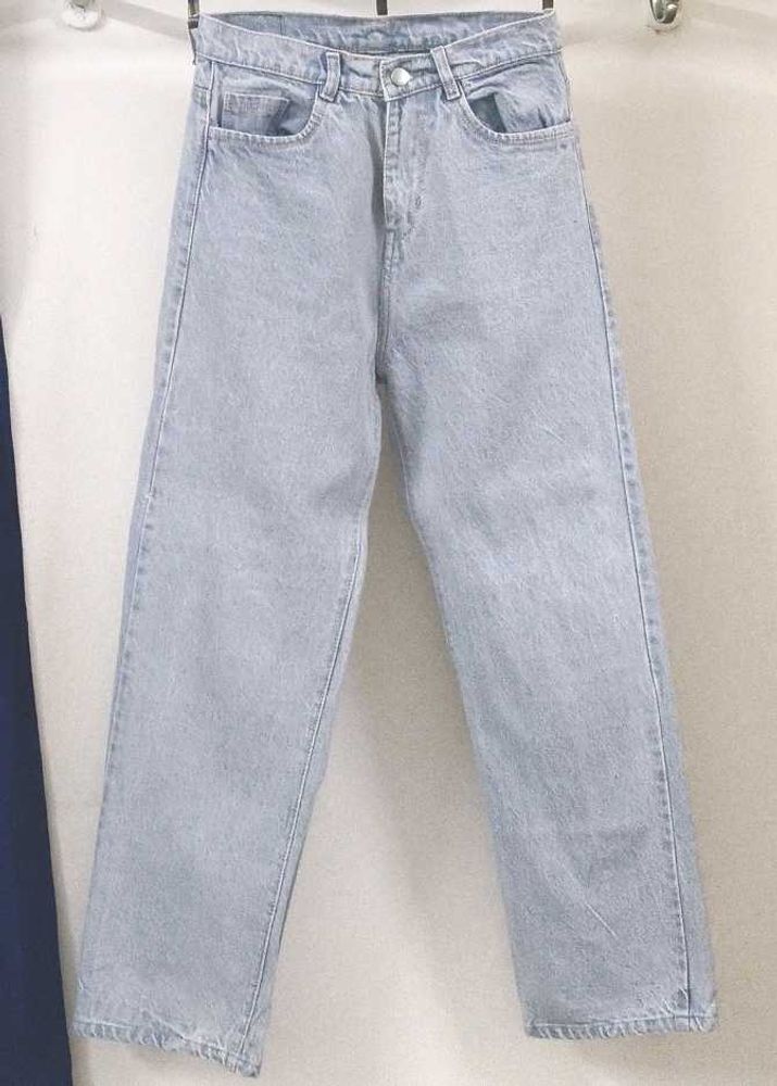 Light Wash Wide Leg Jeans