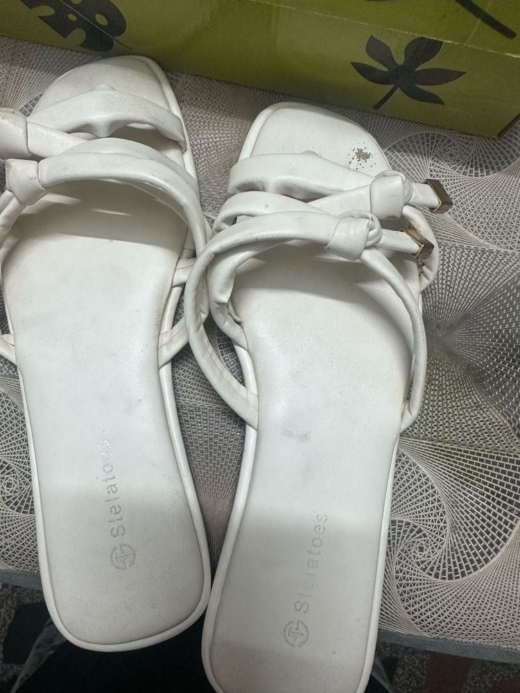 Stylish White Flat Sandals