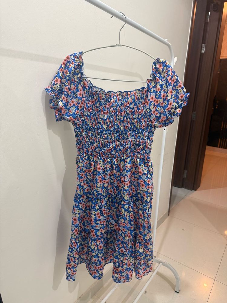 Stretchable Floral Print Mini Dress