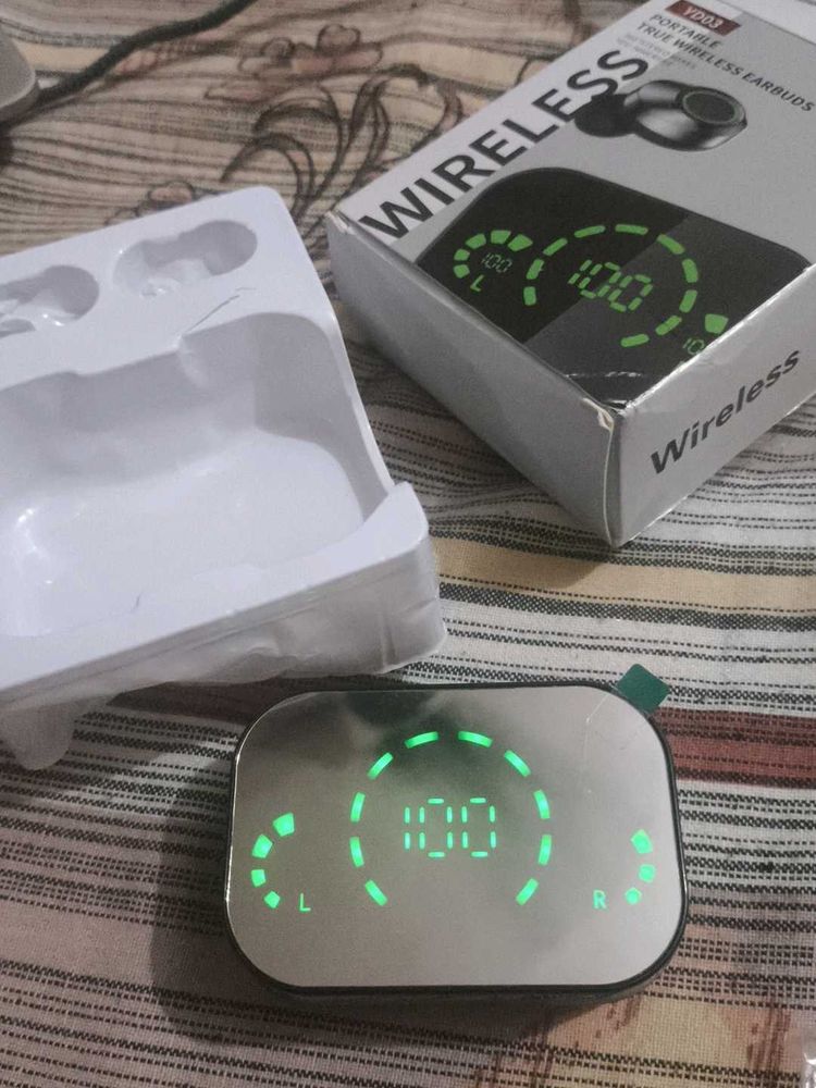 Bluetooth Tws with Charging Case