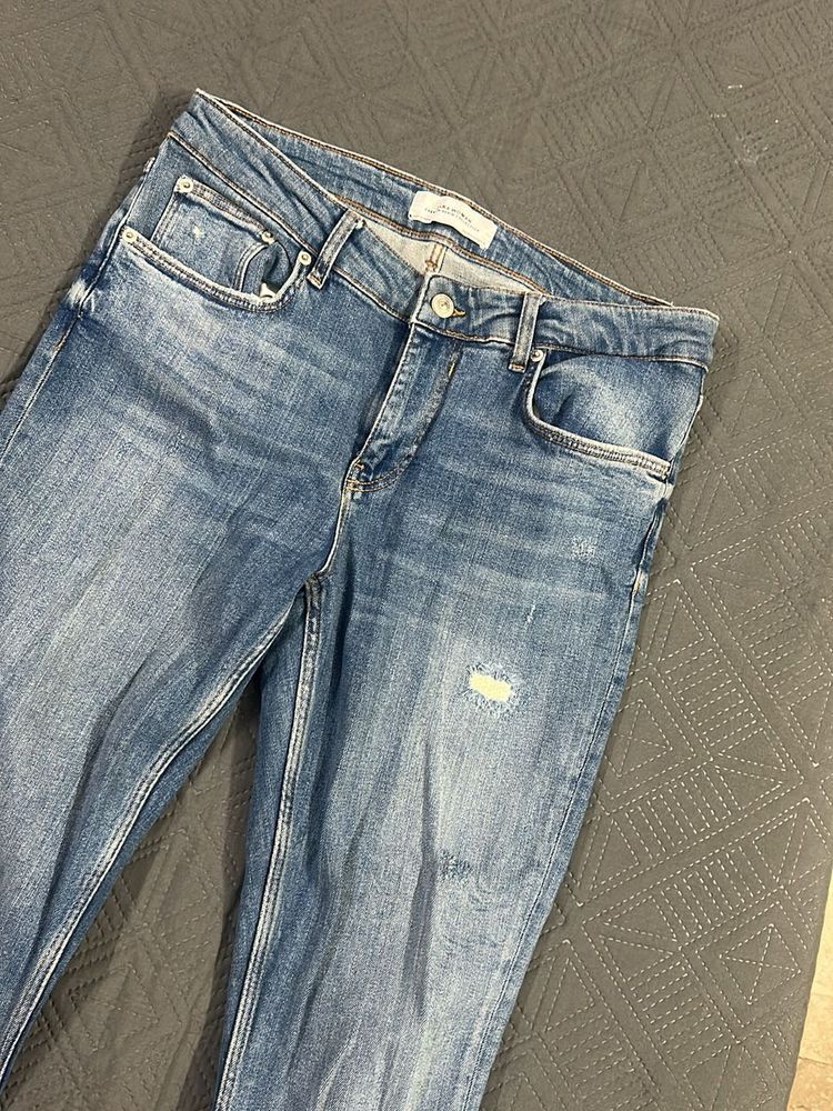 zara women blue denim jeans♥️