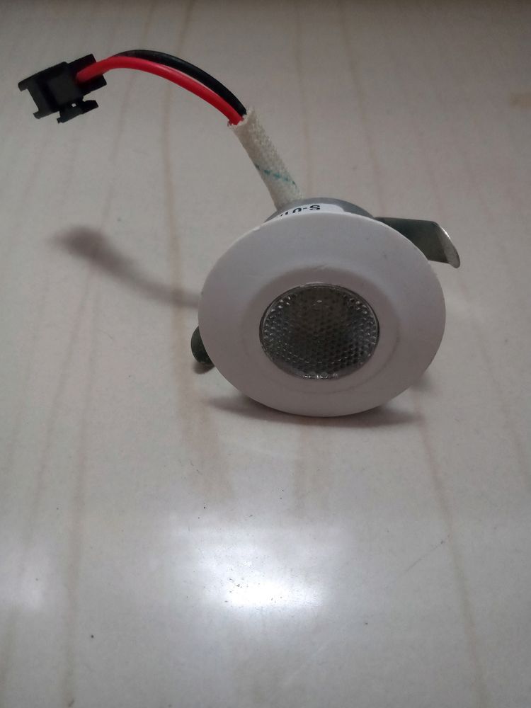 NEW ORIENT 2W LED SPOTLIGHT
