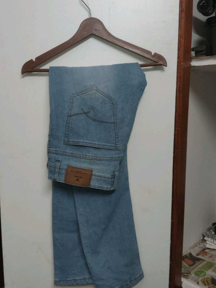 Light Wash Denim Jeans