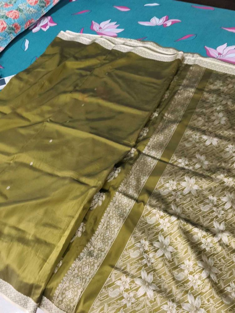Beautiful Olive Green Saree ,fancy pattu