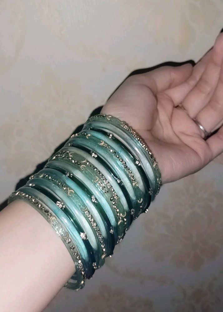 Beautiful Green Bangles Set