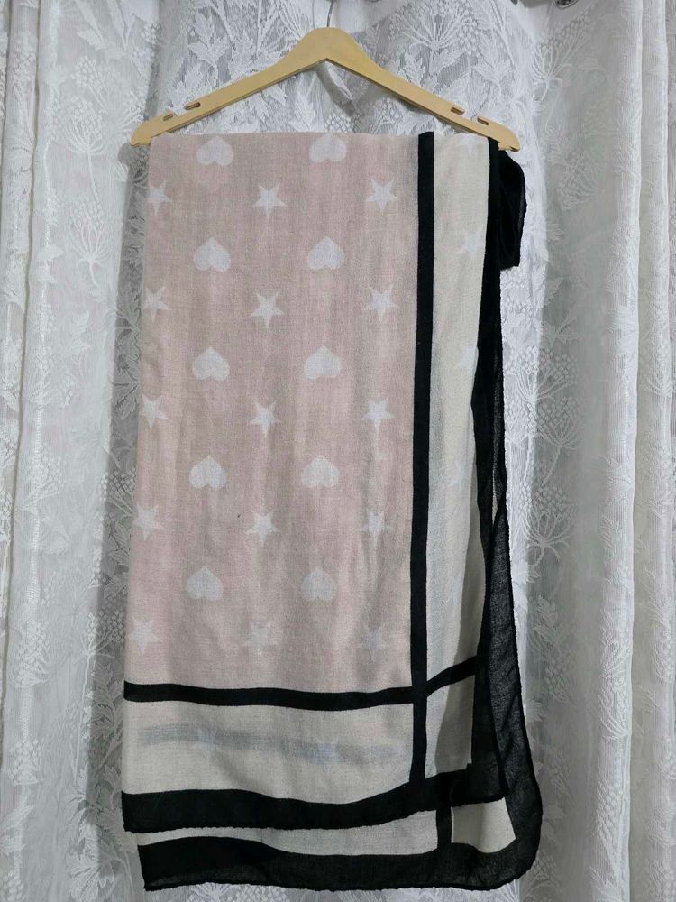 Chic Heart &amp; Star Scarf
