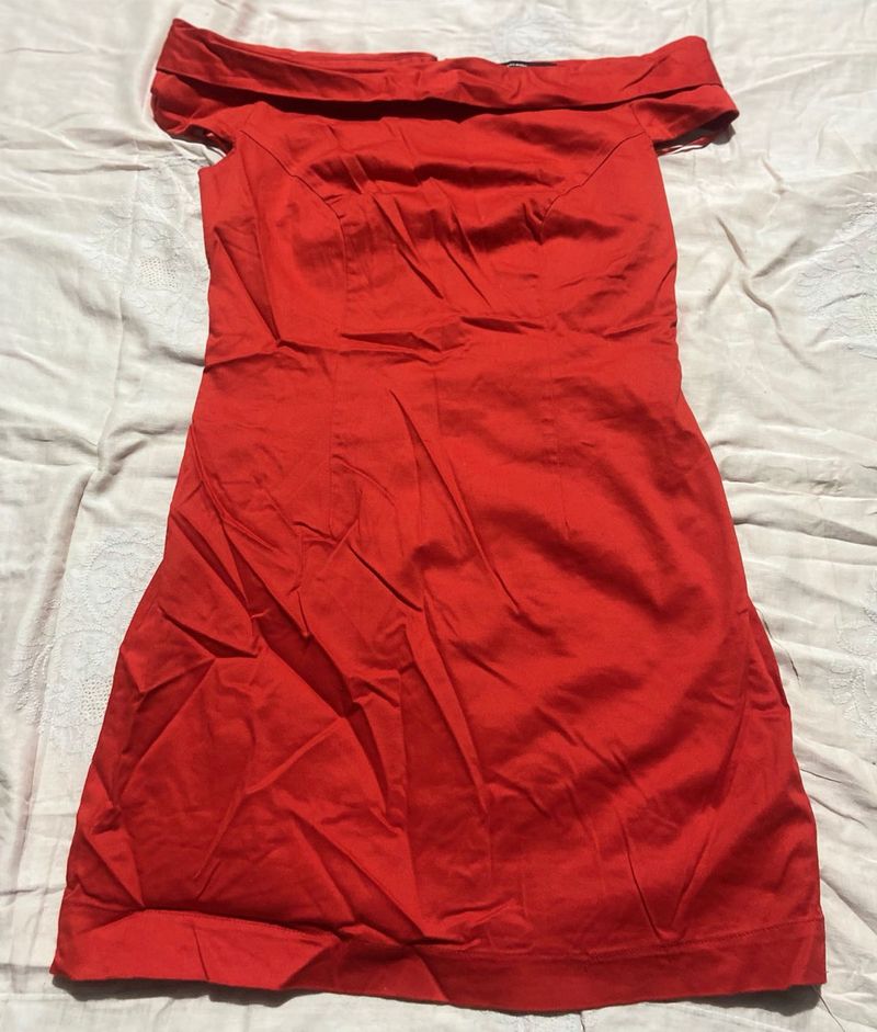 Chic Red Off-Shoulder Dress
