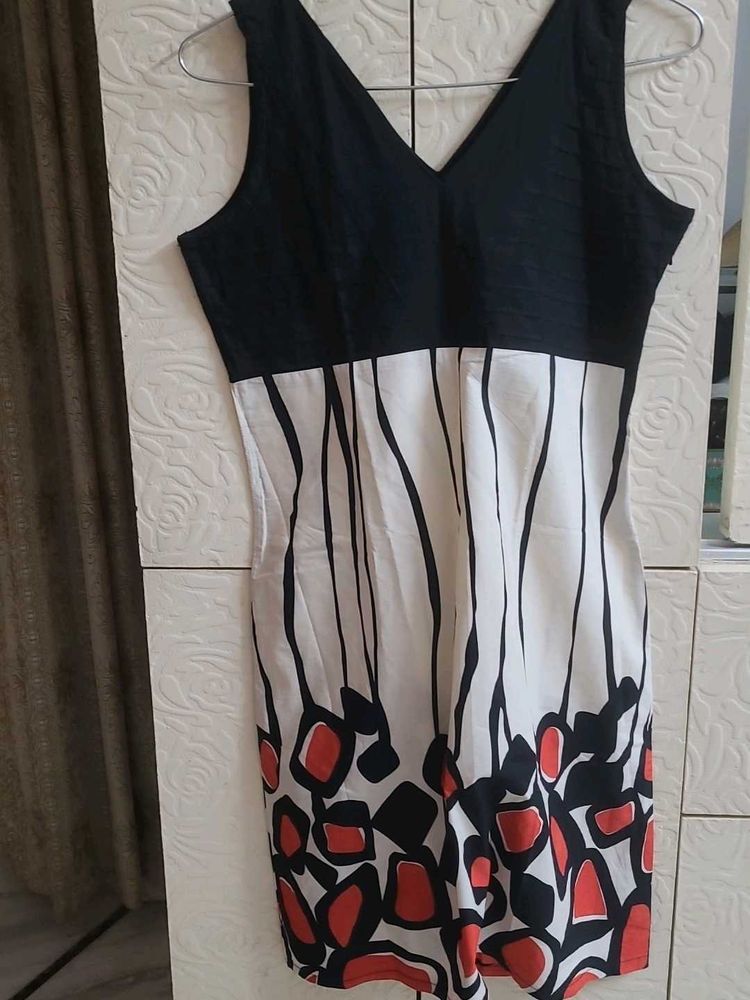 Stylish V-Neck Sleeveless Printed Dress