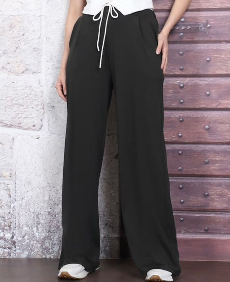 Stylish Black Wide-Leg Pants