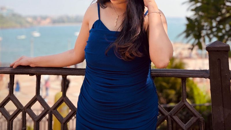 Elegant Royal Blue Ruched Bodycon Dress