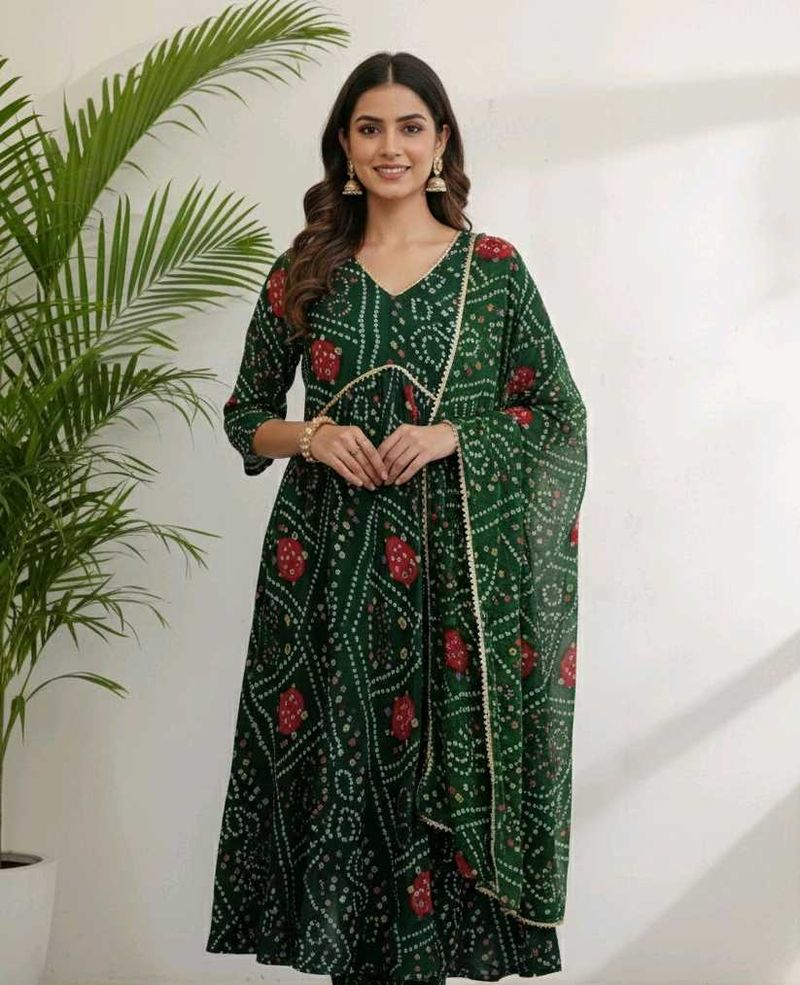 Elegant Green Bandhani Kurta Set with Dupatta