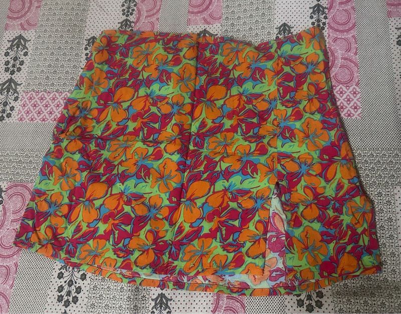 Vibrant Floral Print Mini Skirt