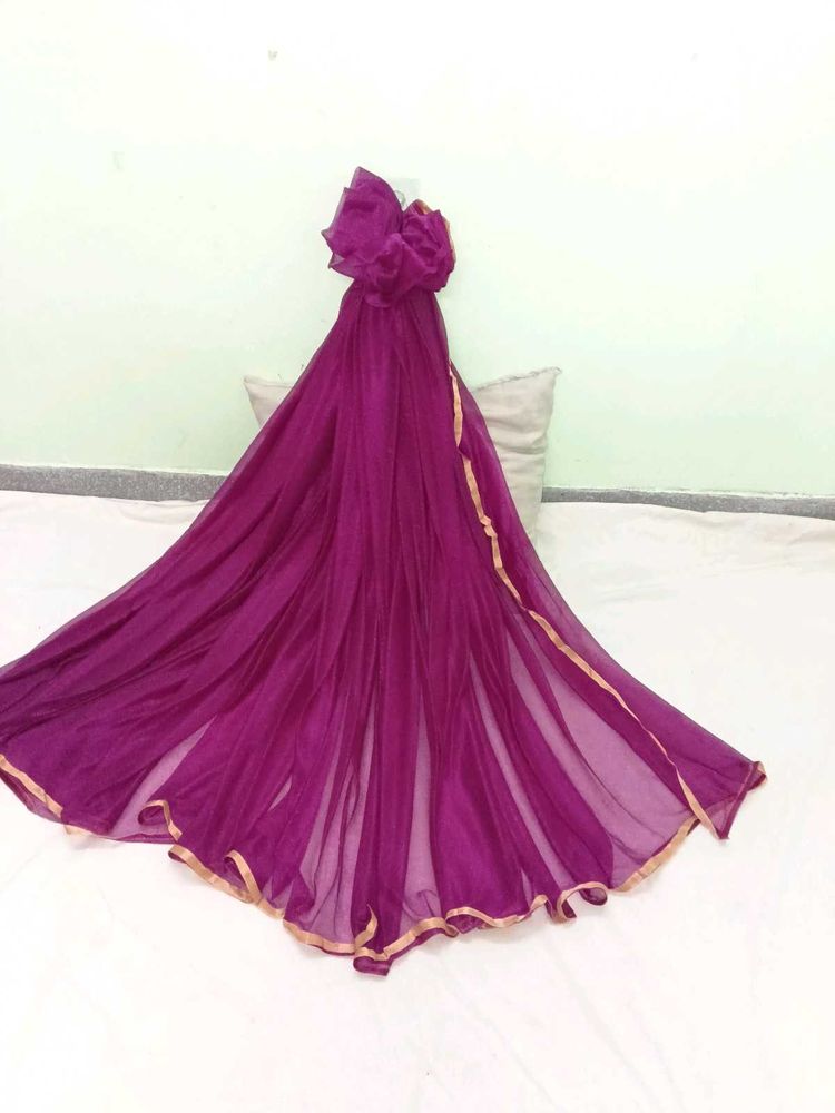 Elegant Purple saree with blouse material