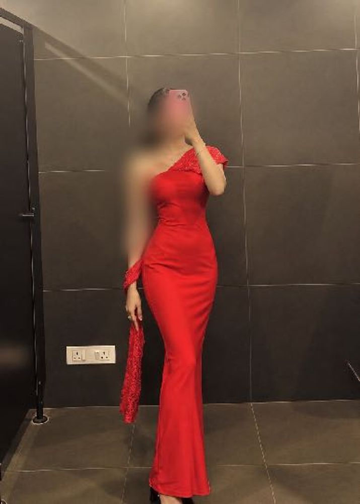Elegant One-Shoulder Red Maxi Dress