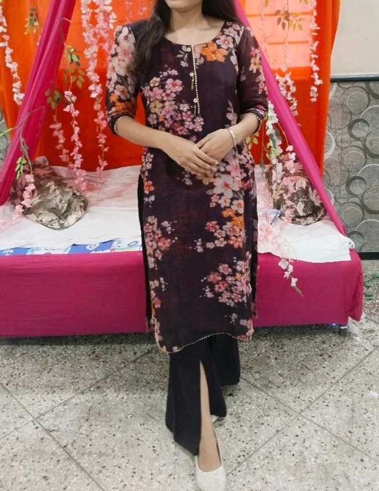 Elegant Floral Kurta Set
