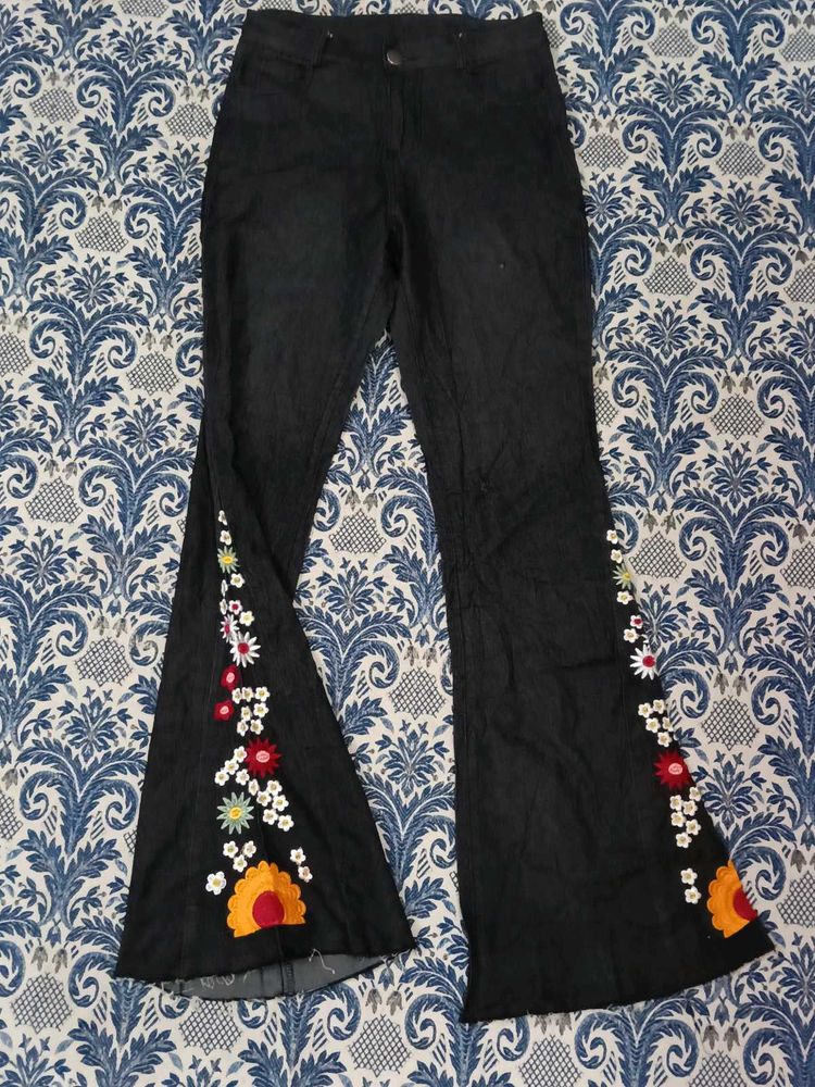 Black Flared Jeans with Floral Embroidery