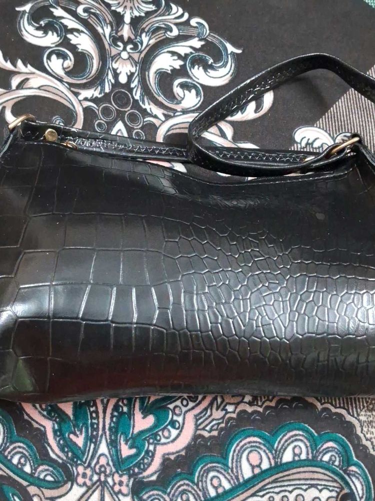 Small Hand  Purse