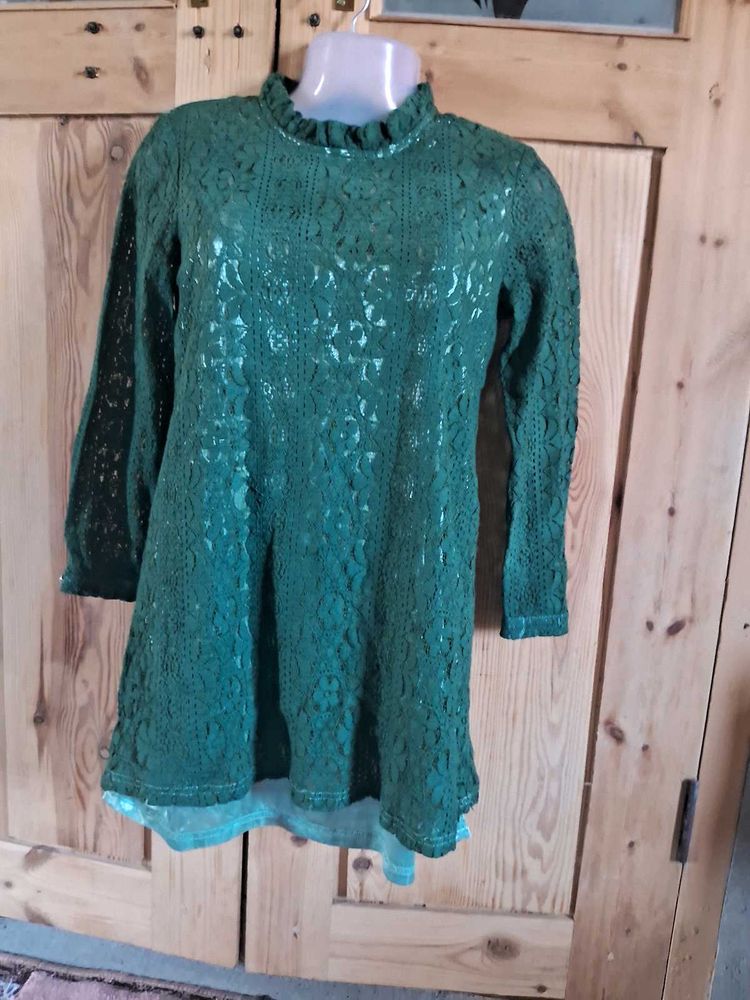 Elegant Green Lace Blouse