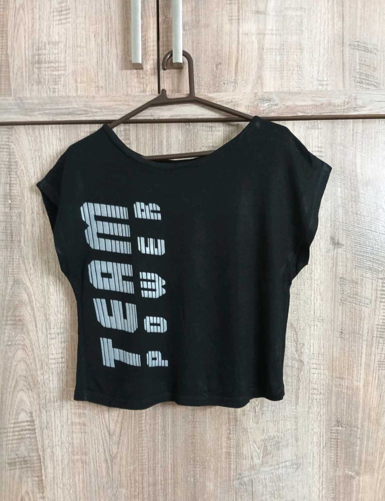 BLACK CROP TOP