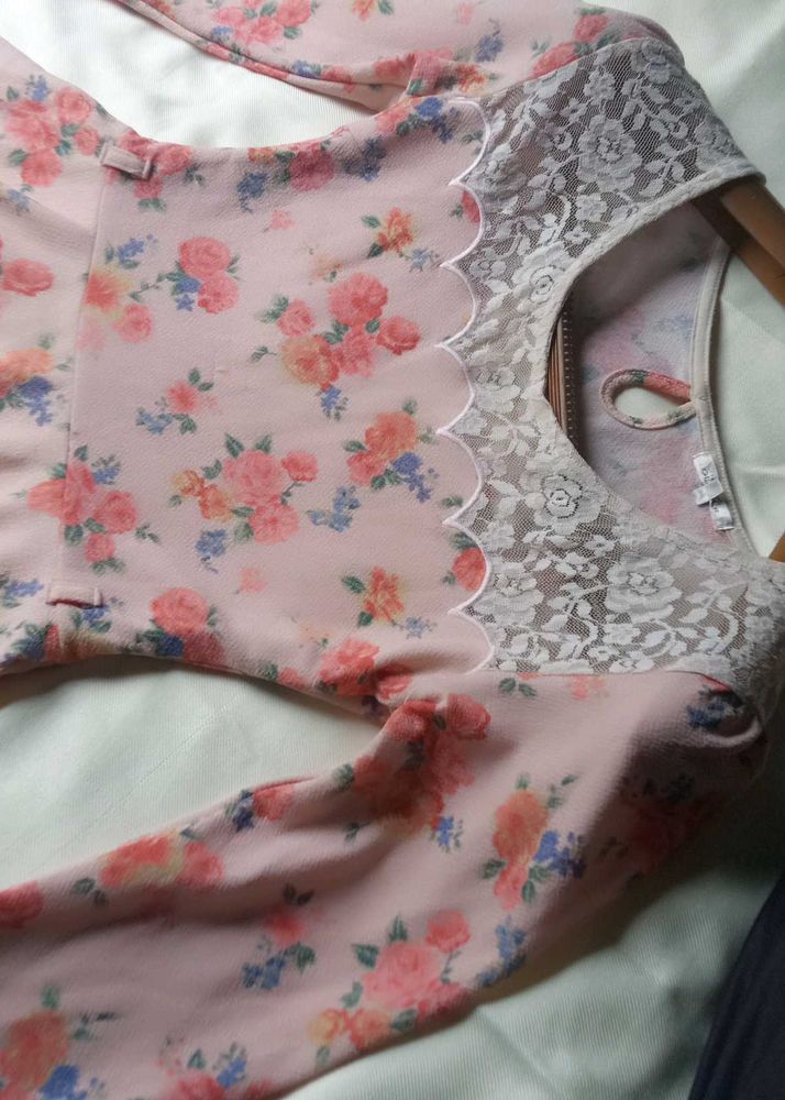 🌸🎀Floral pink Dress 🎀🌸