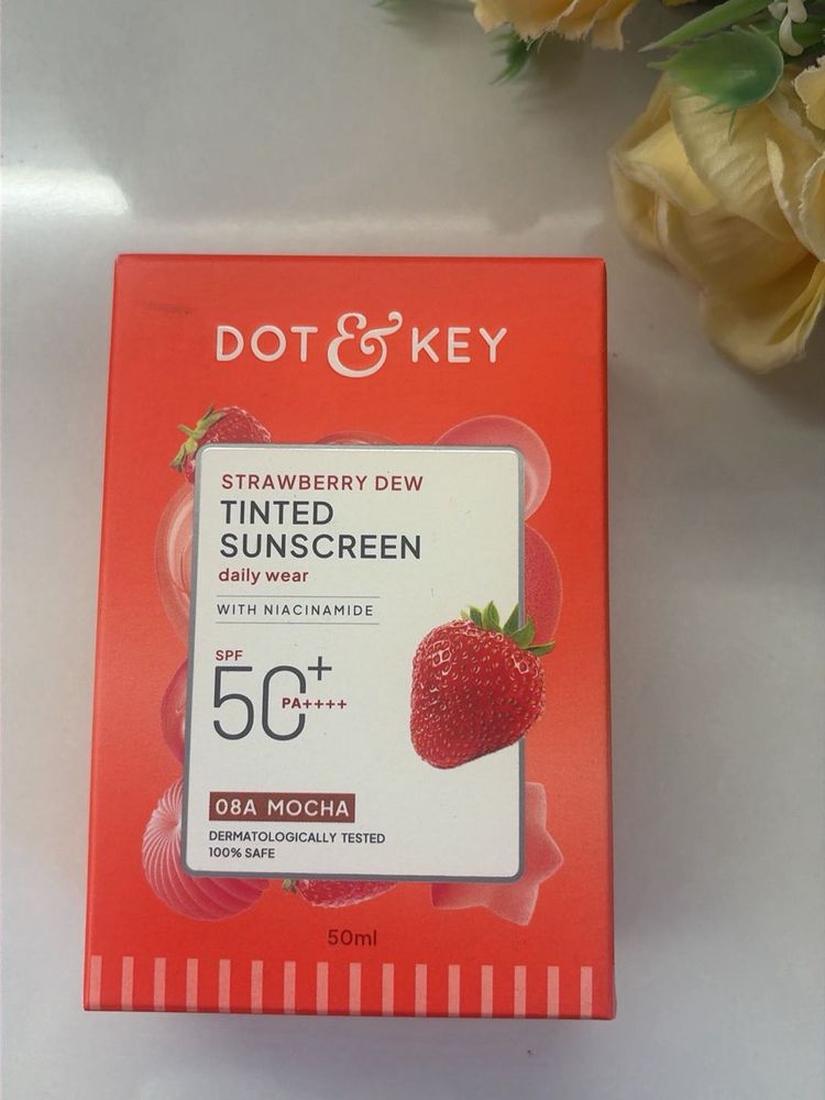 Dot &amp; Key Strawberry Dew Tinted Sunscreen
