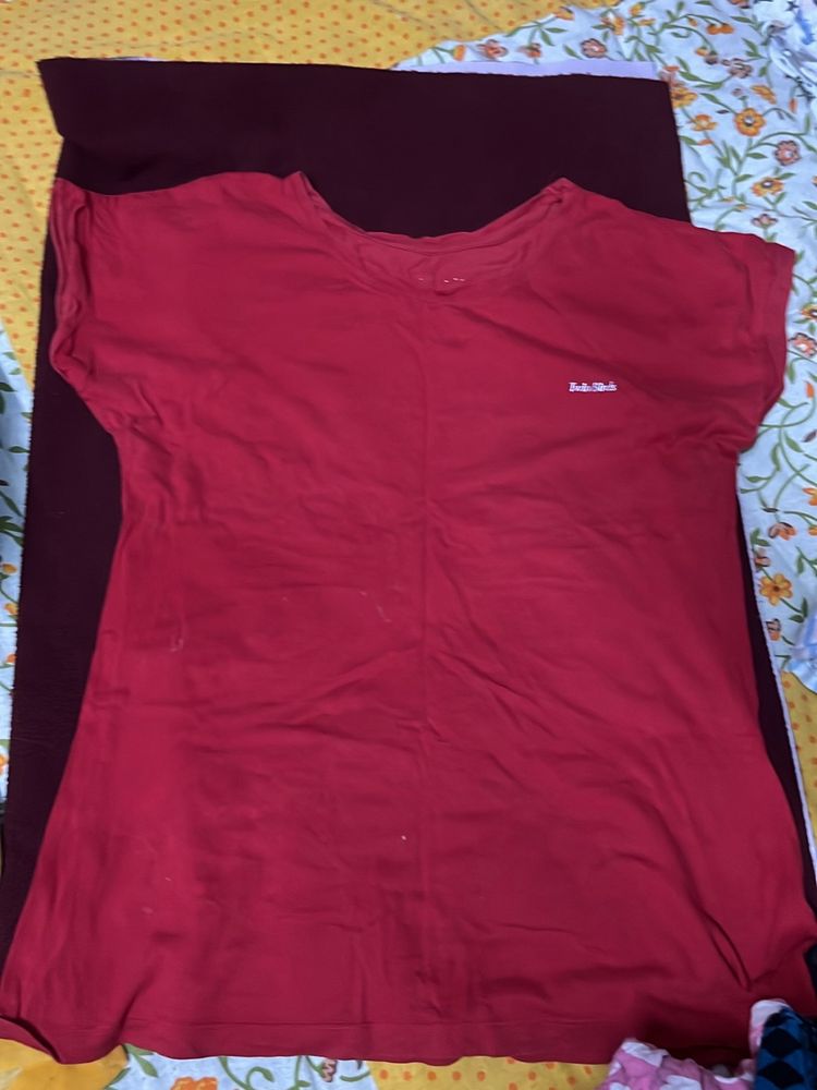 Red Tee