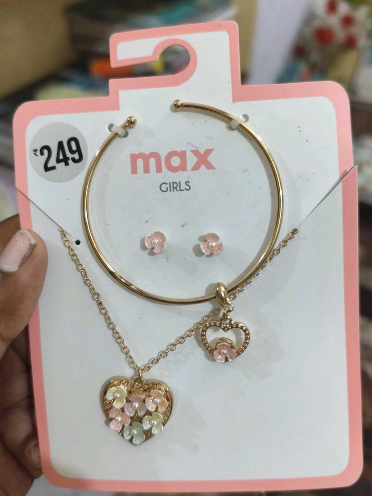 Max Girls Jewelry Set
